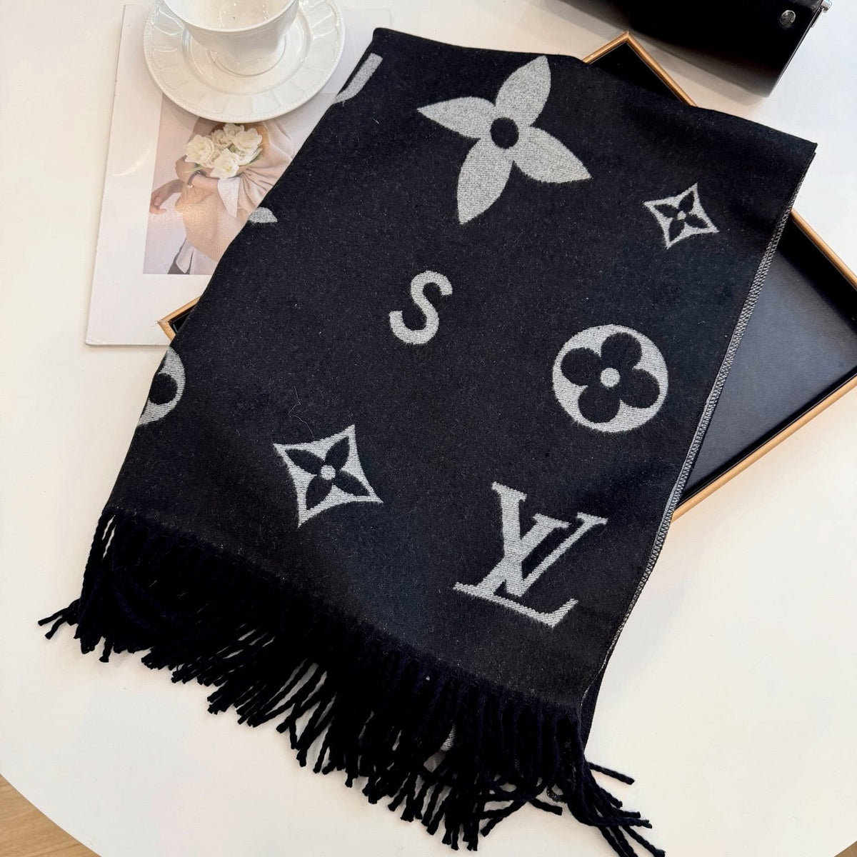 Louis Vuitton Knotted-Fringe Monogram Scarf - 65 x 180 cm