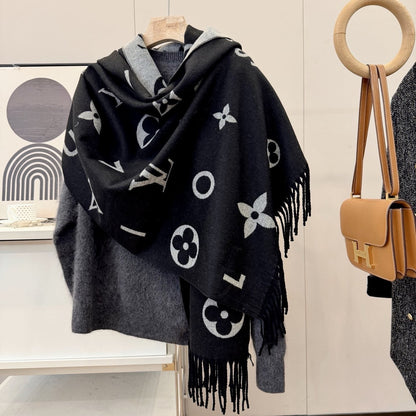 Louis Vuitton Knotted-Fringe Monogram Scarf - 65 x 180 cm